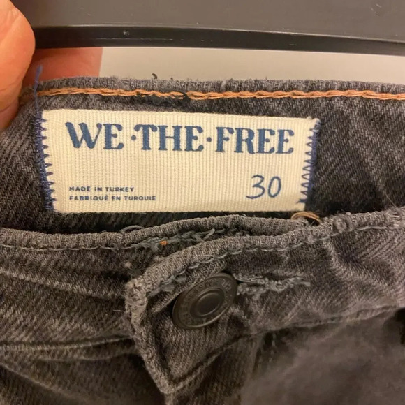 NWT We The Free Tinsley Baggy High Rise Jeans Blowout Black Size 30 - Picture 7 of 10